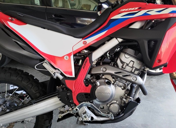 Motorcycle frame guard